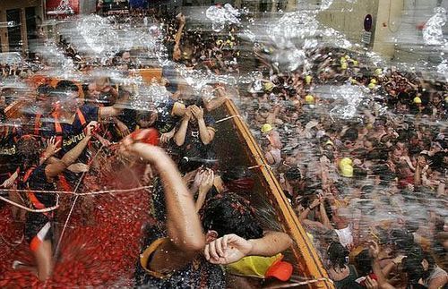 buñol_LaTomatina_food_fight_05 buñol_LaTomatina_food_fight_05