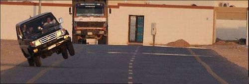 lado_extreme_car_stunts_03