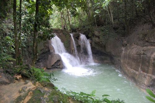 dangerous_waterfalls_01 dangerous_waterfalls_01