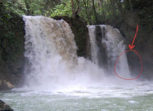 dangerous_waterfalls_07 dangerous_waterfalls_07