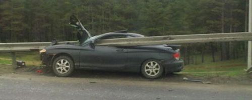 Accidente contra la valla de protección
