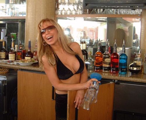 hot_bartenders_02 hot_bartenders_02